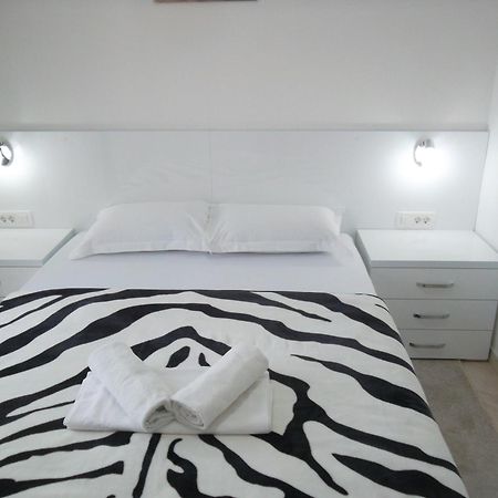 Guest House 4M Petrovac Ruang foto