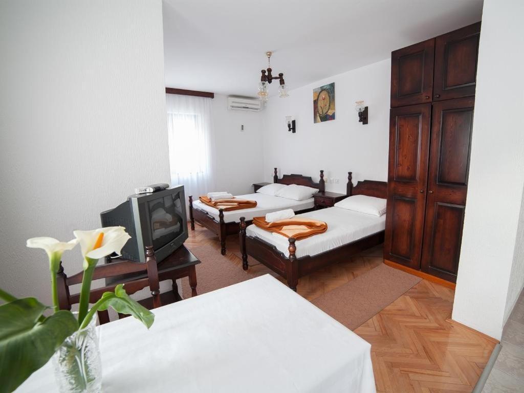 Guest House 4M Petrovac Ruang foto