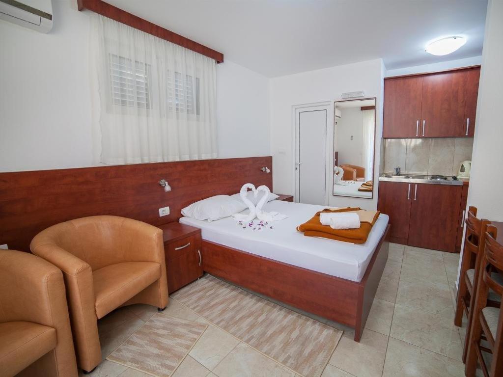 Guest House 4M Petrovac Ruang foto