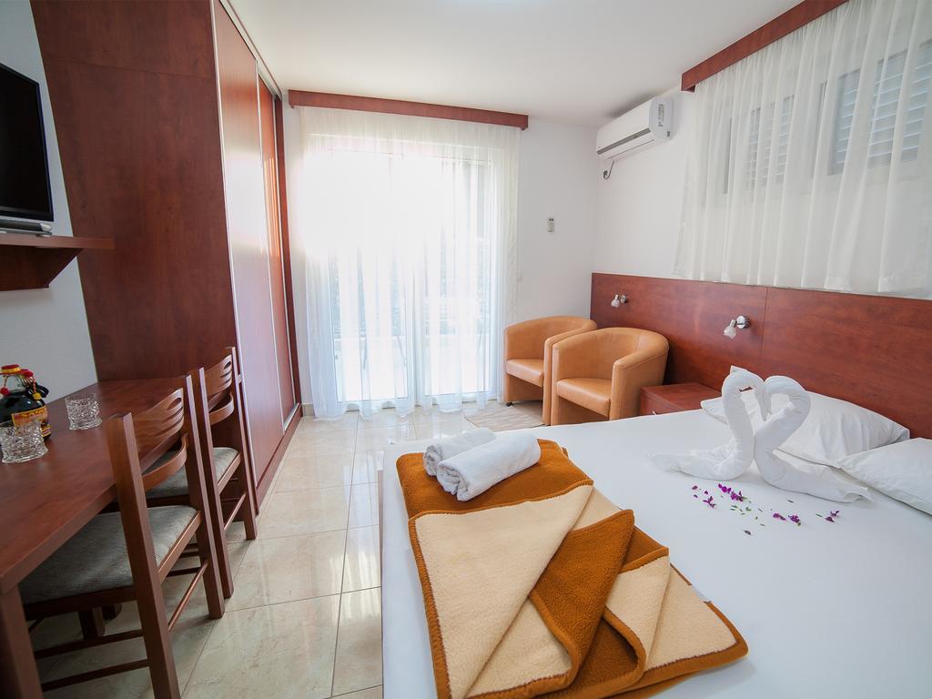 Guest House 4M Petrovac Ruang foto